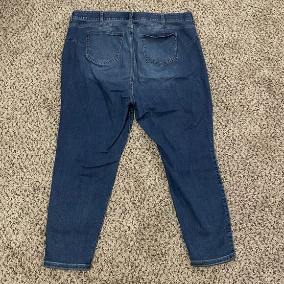 Torrid “Feel the Fit” Blue Jeans Size 24R - Picture 6 of 9